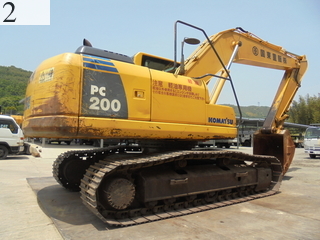 中古建設機械 中古 コマツ KOMATSU 油圧ショベル・バックホー ０．７－０．９立米 PC200-8
