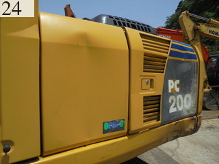 中古建設機械 中古 コマツ KOMATSU 油圧ショベル・バックホー ０．７－０．９立米 PC200-8