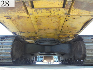 中古建設機械 中古 コマツ KOMATSU 油圧ショベル・バックホー ０．７－０．９立米 PC200-8