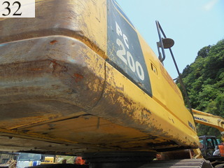 中古建設機械 中古 コマツ KOMATSU 油圧ショベル・バックホー ０．７－０．９立米 PC200-8