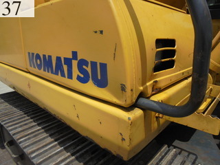 中古建設機械 中古 コマツ KOMATSU 油圧ショベル・バックホー ０．７－０．９立米 PC200-8