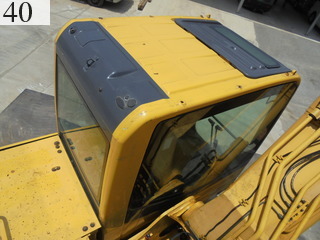 中古建設機械 中古 コマツ KOMATSU 油圧ショベル・バックホー ０．７－０．９立米 PC200-8