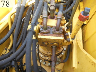 中古建設機械 中古 コマツ KOMATSU 油圧ショベル・バックホー ０．７－０．９立米 PC200-8