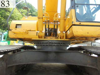 中古建設機械 中古 コマツ KOMATSU 油圧ショベル・バックホー ０．７－０．９立米 PC200-8