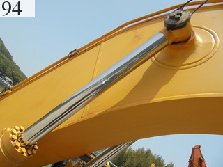 中古建設機械 中古 コマツ KOMATSU 油圧ショベル・バックホー ０．７－０．９立米 PC200-8
