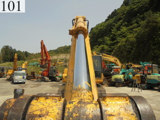中古建設機械 中古 コマツ KOMATSU 油圧ショベル・バックホー ０．７－０．９立米 PC200-8