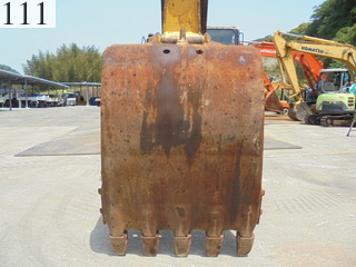 中古建設機械 中古 コマツ KOMATSU 油圧ショベル・バックホー ０．７－０．９立米 PC200-8