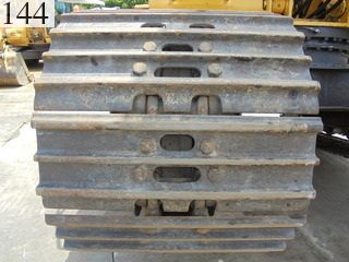 中古建設機械 中古 コマツ KOMATSU 油圧ショベル・バックホー ０．７－０．９立米 PC200-8