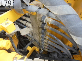 中古建設機械 中古 コマツ KOMATSU 油圧ショベル・バックホー ０．７－０．９立米 PC200-8