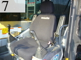 中古建設機械 中古 コマツ KOMATSU 油圧ショベル・バックホー ０．７－０．９立米 PC220LC-7
