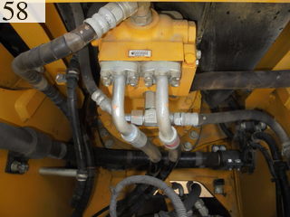 中古建設機械 中古 コマツ KOMATSU 油圧ショベル・バックホー ０．７－０．９立米 PC228US-10