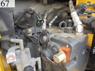 中古建設機械 中古 コマツ KOMATSU 油圧ショベル・バックホー ０．７－０．９立米 PC228US-10