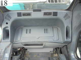 中古建設機械 中古 コベルコ建機 KOBELCO 油圧ショベル・バックホー ０．４－０．５立米 SK135SR-2