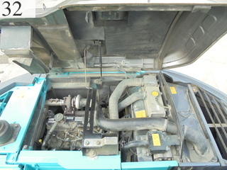 中古建設機械 中古 コベルコ建機 KOBELCO 油圧ショベル・バックホー ０．４－０．５立米 SK135SR-2