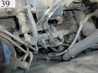 中古建設機械 中古 コベルコ建機 KOBELCO 油圧ショベル・バックホー ０．４－０．５立米 SK135SR-2