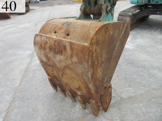 中古建設機械 中古 コベルコ建機 KOBELCO 油圧ショベル・バックホー ０．４－０．５立米 SK135SR-2