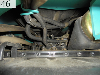 中古建設機械 中古 コベルコ建機 KOBELCO 油圧ショベル・バックホー ０．４－０．５立米 SK135SR-2
