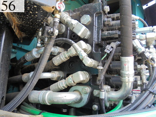 中古建設機械 中古 コベルコ建機 KOBELCO 油圧ショベル・バックホー ０．４－０．５立米 SK135SR-2