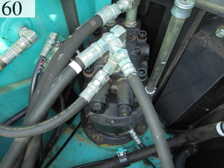 中古建設機械 中古 コベルコ建機 KOBELCO 油圧ショベル・バックホー ０．４－０．５立米 SK135SR-2