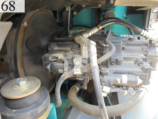 中古建設機械 中古 コベルコ建機 KOBELCO 油圧ショベル・バックホー ０．４－０．５立米 SK135SR-2