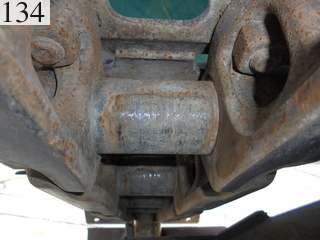 中古建設機械 中古 コベルコ建機 KOBELCO 油圧ショベル・バックホー ０．４－０．５立米 SK135SR-2