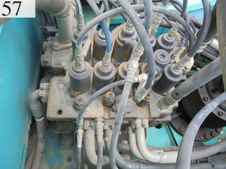 中古建設機械 中古 コベルコ建機 KOBELCO 油圧ショベル・バックホー ０．７－０．９立米 SK200-8