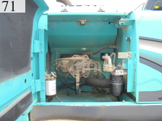 中古建設機械 中古 コベルコ建機 KOBELCO 油圧ショベル・バックホー ０．７－０．９立米 SK200-8
