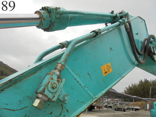 中古建設機械 中古 コベルコ建機 KOBELCO 油圧ショベル・バックホー ０．７－０．９立米 SK200-8
