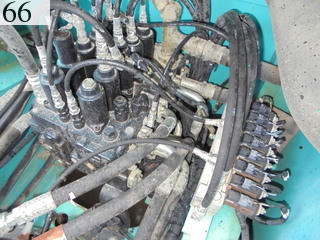 中古建設機械 中古 コベルコ建機 KOBELCO 油圧ショベル・バックホー ０．７－０．９立米 SK200-8