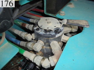 中古建設機械 中古 コベルコ建機 KOBELCO 油圧ショベル・バックホー ０．７－０．９立米 SK200-8