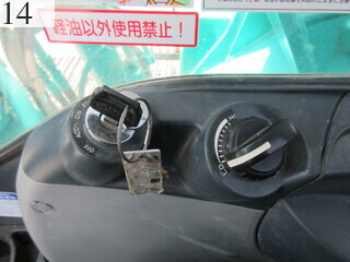 中古建設機械 中古 コベルコ建機 KOBELCO 油圧ショベル・バックホー ０．７－０．９立米 SK210LC-8
