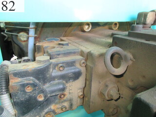 中古建設機械 中古 コベルコ建機 KOBELCO 油圧ショベル・バックホー ０．７－０．９立米 SK210LC-8