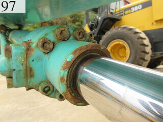 中古建設機械 中古 コベルコ建機 KOBELCO 油圧ショベル・バックホー ０．７－０．９立米 SK210LC-8