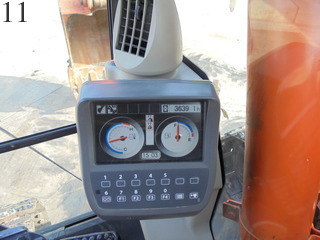 中古建設機械 中古 日立建機 HITACHI 油圧ショベル・バックホー ０．４－０．５立米 ZX120-3