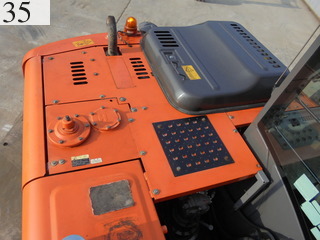 中古建設機械 中古 日立建機 HITACHI 油圧ショベル・バックホー ０．４－０．５立米 ZX120-3