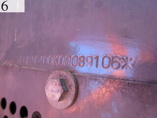 中古建設機械 中古 日立建機 HITACHI 油圧ショベル・バックホー ０．４－０．５立米 ZX135US-3