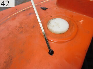 中古建設機械 中古 日立建機 HITACHI 油圧ショベル・バックホー ０．４－０．５立米 ZX135US-3