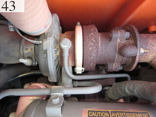 中古建設機械 中古 日立建機 HITACHI 油圧ショベル・バックホー ０．４－０．５立米 ZX135US-3