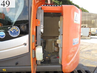 中古建設機械 中古 日立建機 HITACHI 油圧ショベル・バックホー ０．４－０．５立米 ZX135US-3