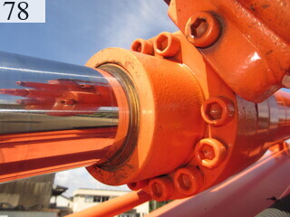 中古建設機械 中古 日立建機 HITACHI 油圧ショベル・バックホー ０．４－０．５立米 ZX135US-3