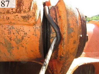 中古建設機械 中古 日立建機 HITACHI 油圧ショベル・バックホー ０．４－０．５立米 ZX135US-3