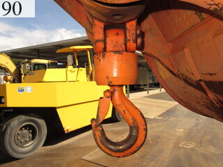 中古建設機械 中古 日立建機 HITACHI 油圧ショベル・バックホー ０．４－０．５立米 ZX135US-3