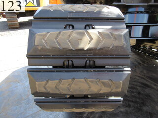 中古建設機械 中古 日立建機 HITACHI 油圧ショベル・バックホー ０．４－０．５立米 ZX135US-3