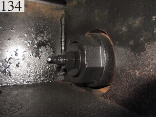 中古建設機械 中古 日立建機 HITACHI 油圧ショベル・バックホー ０．４－０．５立米 ZX135US-3