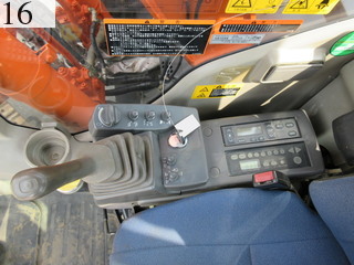 中古建設機械 中古 日立建機 HITACHI 油圧ショベル・バックホー ０．４－０．５立米 ZX135US-3