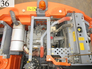 中古建設機械 中古 日立建機 HITACHI 油圧ショベル・バックホー ０．４－０．５立米 ZX135US-3
