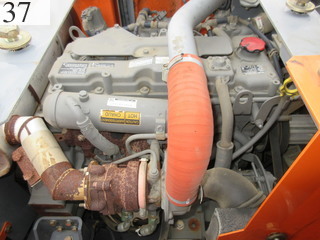 中古建設機械 中古 日立建機 HITACHI 油圧ショベル・バックホー ０．４－０．５立米 ZX135US-3