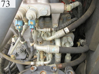 中古建設機械 中古 日立建機 HITACHI 油圧ショベル・バックホー ０．４－０．５立米 ZX135US-3