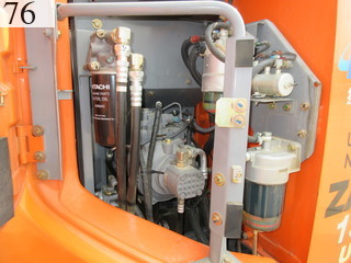 中古建設機械 中古 日立建機 HITACHI 油圧ショベル・バックホー ０．４－０．５立米 ZX135US-3