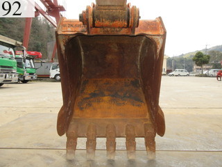 中古建設機械 中古 日立建機 HITACHI 油圧ショベル・バックホー ０．４－０．５立米 ZX135US-3